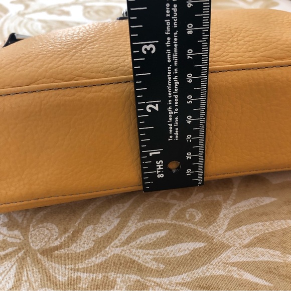 NWOT Tignanello Leather Shoulder Bag - Picture 13 of 13